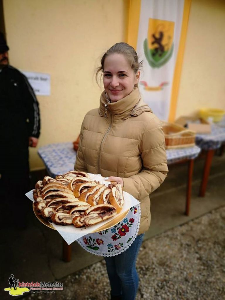 hagyomanyorzo_disznovagas_csengelen_201902_041