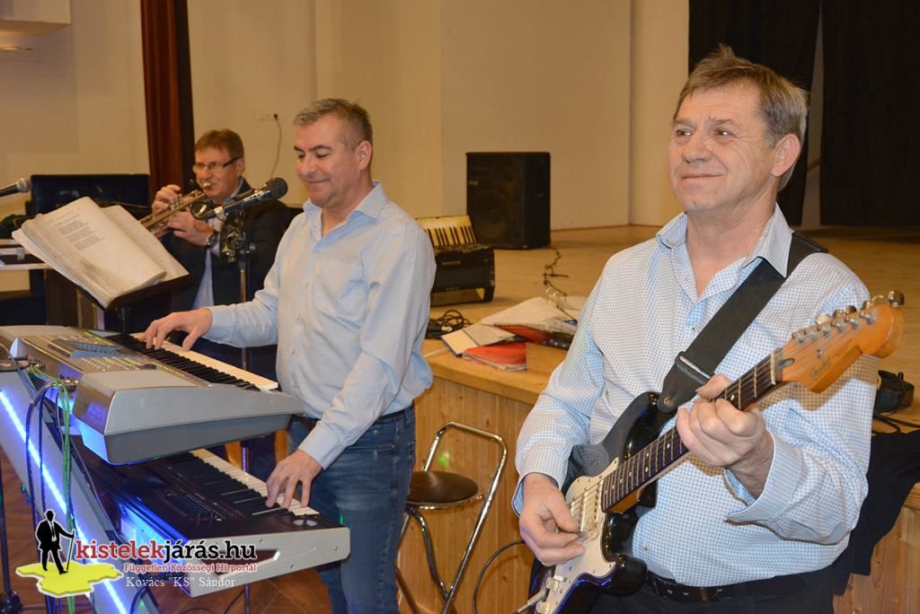 kertbaratok_201902_003
