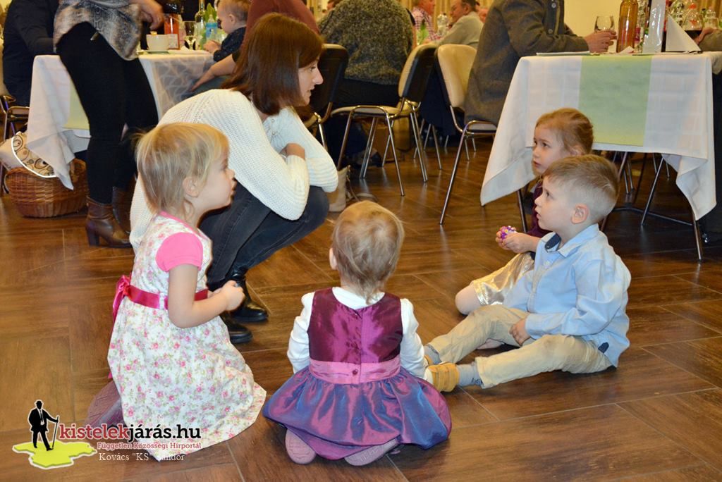 kertbaratok_201902_009