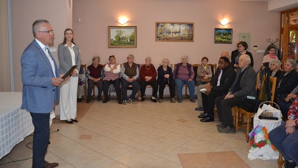 Felavatták a település megújult szociális intézményét Balástyán