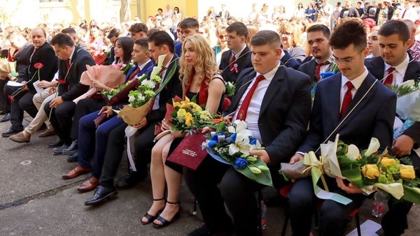 Elballagtak az ÁFG végzős diákjai