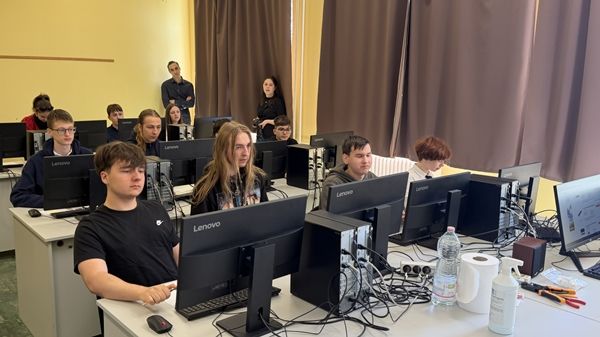 IV. Molnár Péter Országos Informatika Verseny Kisteleken