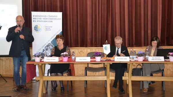 kamarai_forum_kisteleken_20220512_cl
