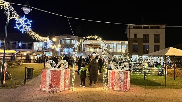 karacsonyi_fenyek_kistelek_20241129_cl2