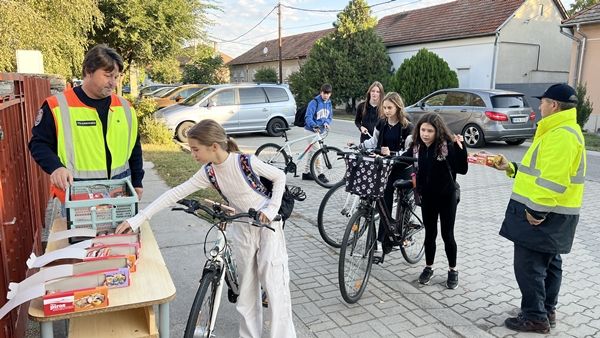 Bringás müzliszeltek a Bercsényi utcában