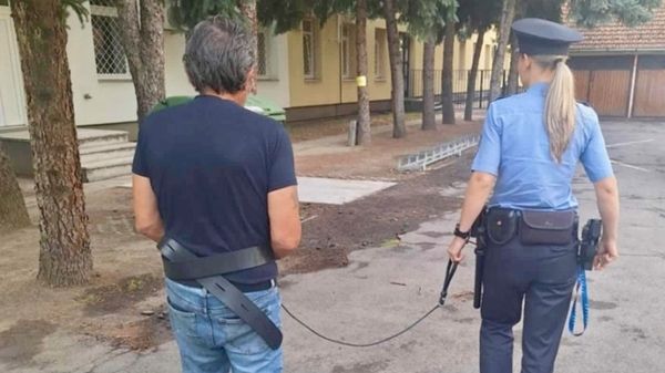 Ékszereket és csaknem egymillió forintot találtak az utazó bűnözőnél