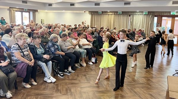 Kistelek város időseit köszöntötték az Idősek Világnapján